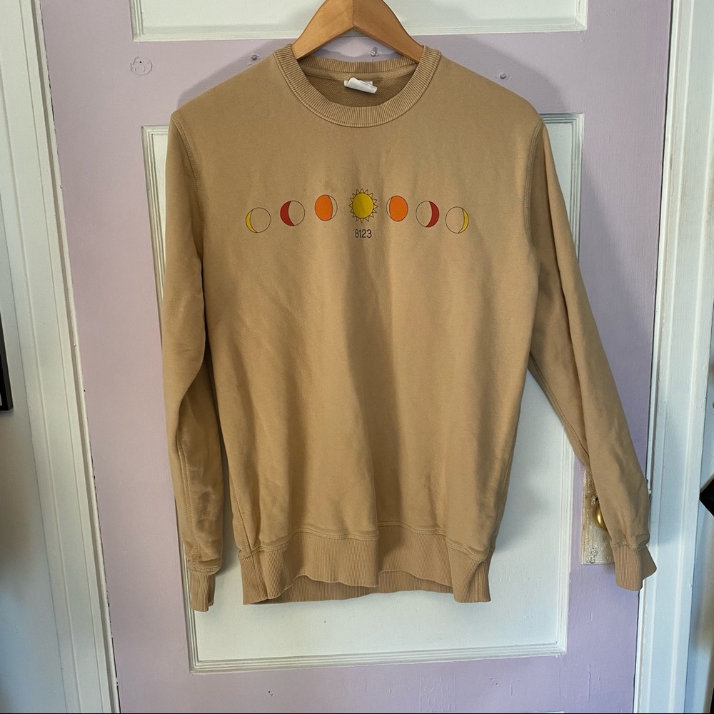 THE MAINE 8123 ASTROLOGY CREWNECK
